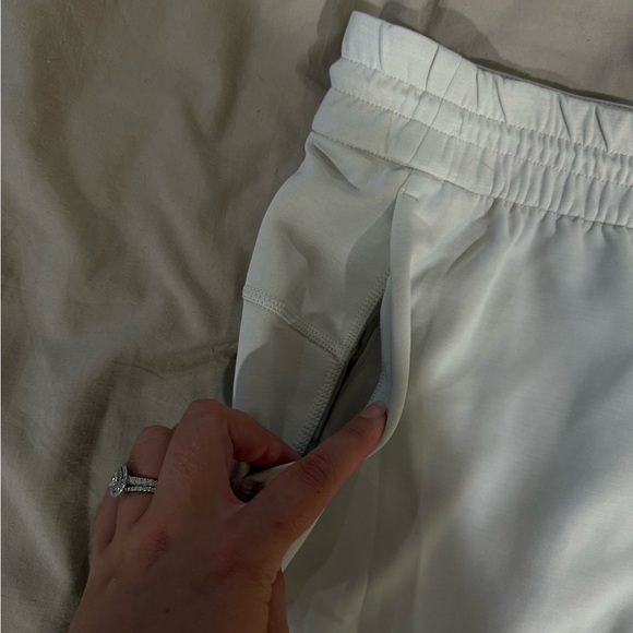 Lululemon Softstreme High-Rise Short 4" - Picture 2 of 6